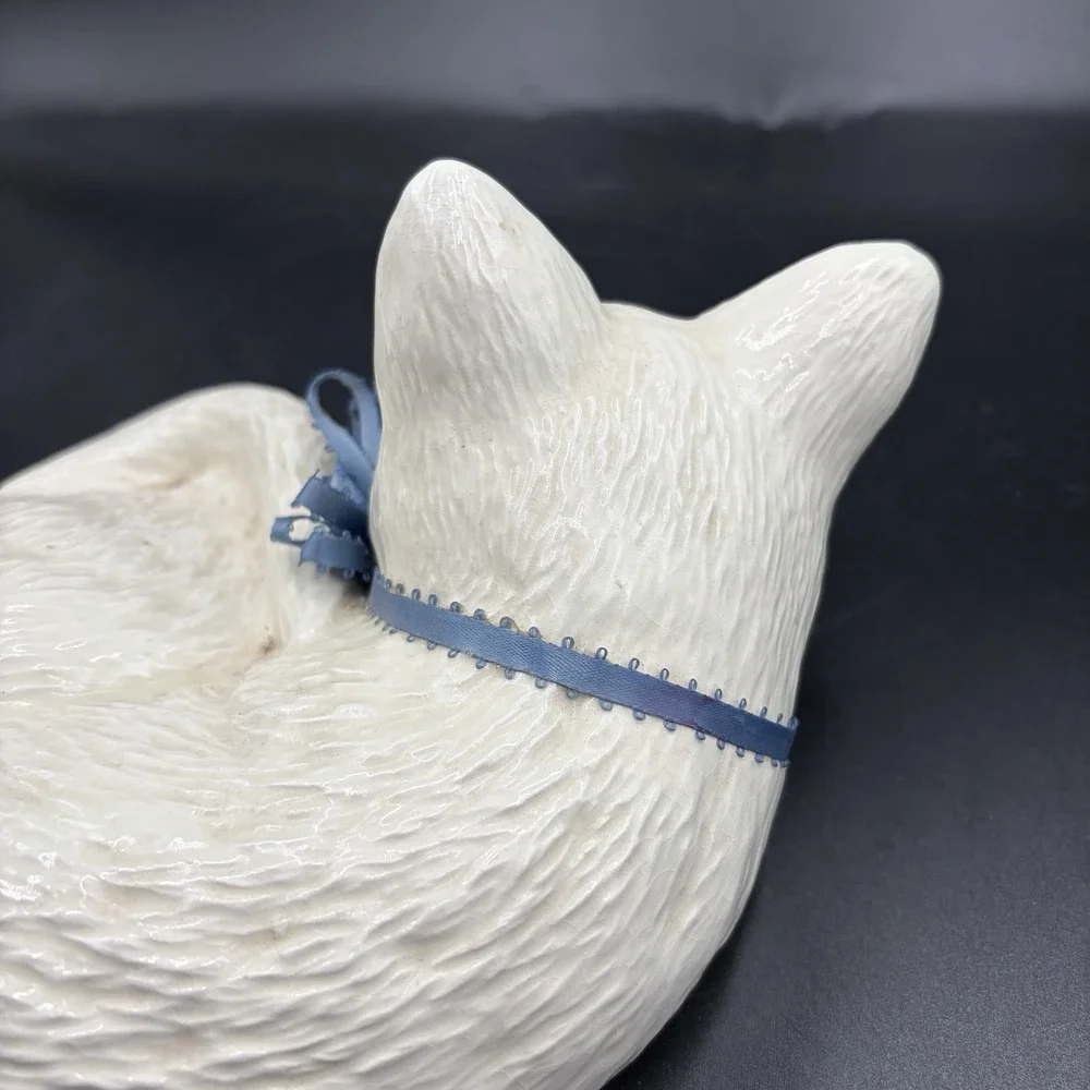 Vintage 1980 Scioto Ceramics White Ceramic Sleeping Cat Kitten Figurine